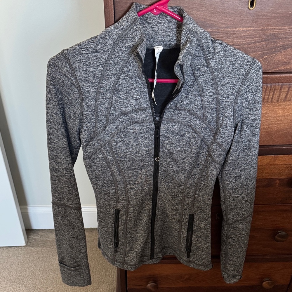 Lululemon Define Jacket EUC - image 5